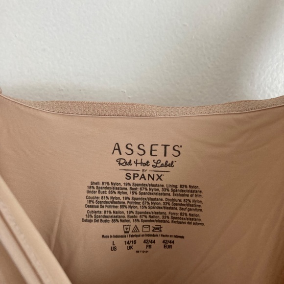 Spanx Assets women’s  slip - Picture 2 of 5